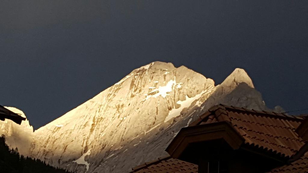 Appartamenti Chalet Orchidea Canazei Esterno foto