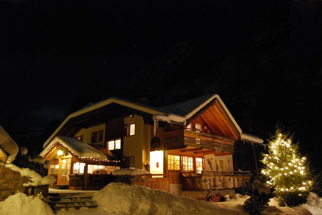 Appartamenti Chalet Orchidea Canazei Esterno foto