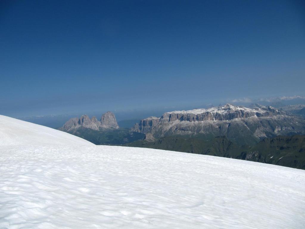 Appartamenti Chalet Orchidea Canazei Esterno foto