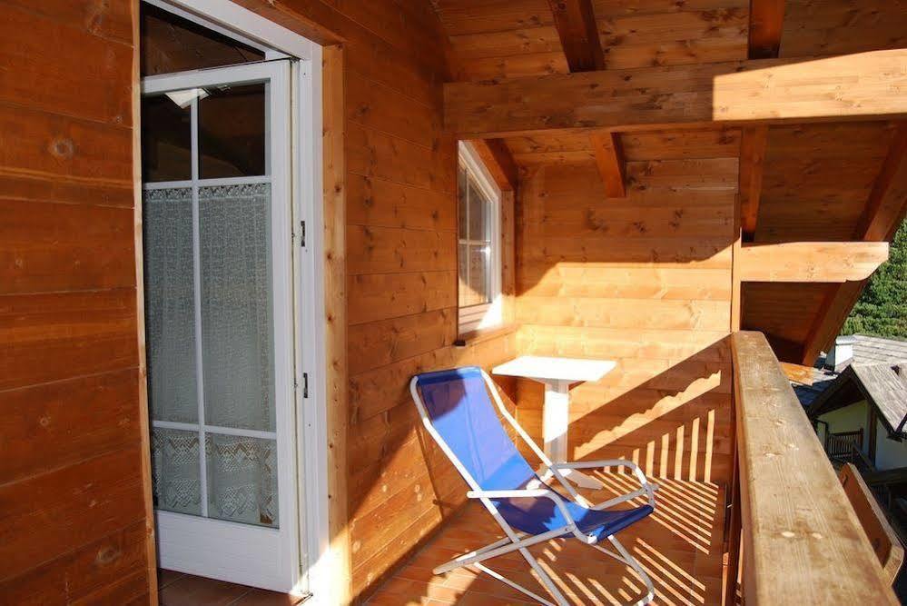 Appartamenti Chalet Orchidea Canazei Esterno foto