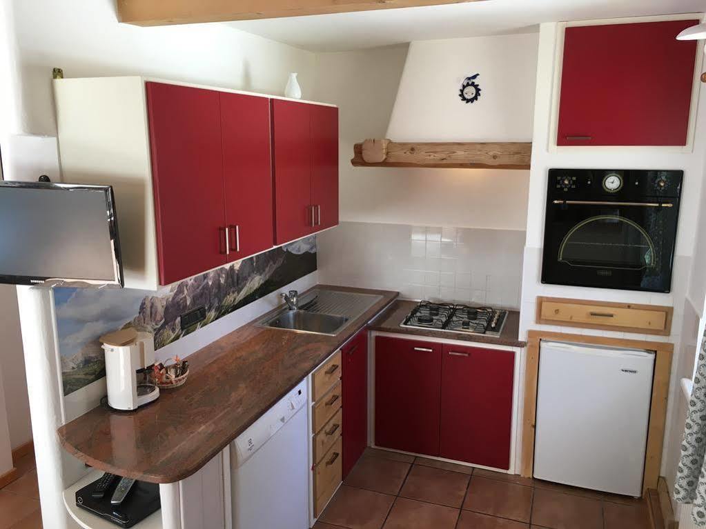 Appartamenti Chalet Orchidea Canazei Esterno foto